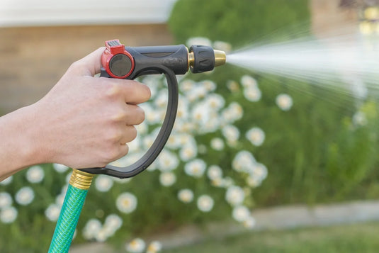 Thumb Control D Grip Contractor Nozzle | 58984