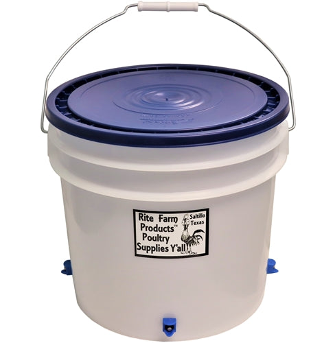 Load image into Gallery viewer, 3.5 gallon chicken waterer with 4 poultry nipple drinker stations

