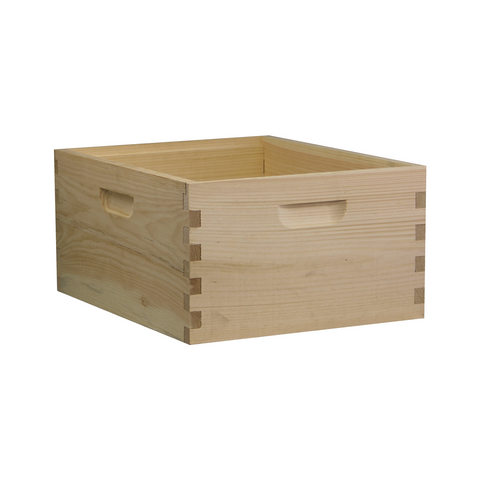 10-frame Langstroth deep brood box, no frames, front