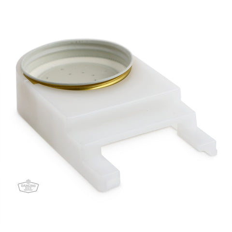 Boardman entrance feeder attachment designed to hold a standard mason jar.