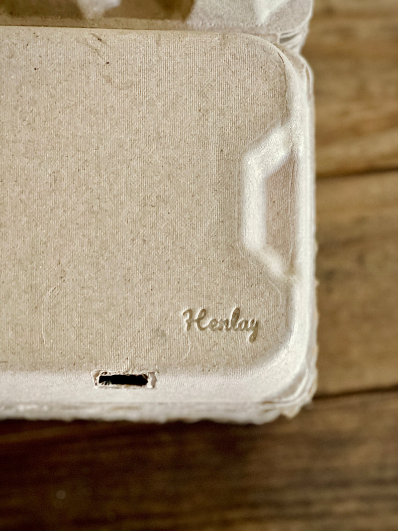 Load image into Gallery viewer, Henlay Duck Egg Cartons - Holds Half Dozen Jumbo Eggs- Blank Flat Top, 2 colors, 20 or 100
