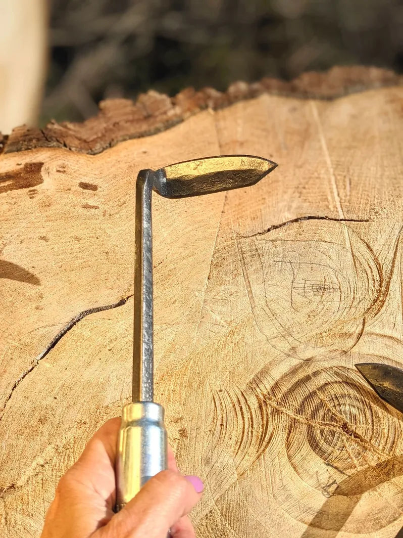 Load image into Gallery viewer, Homestead Iron Cape Cod Weeder shown in product view 4
