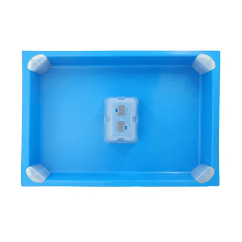 Ceracell 8-frame top feeder without rim, shown for hive installation.