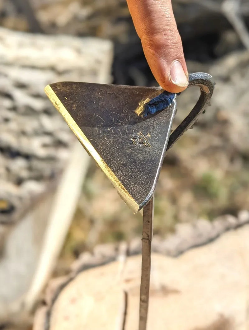 Load image into Gallery viewer, Homestead Iron Classic Garden Hoe shown in product view 2
