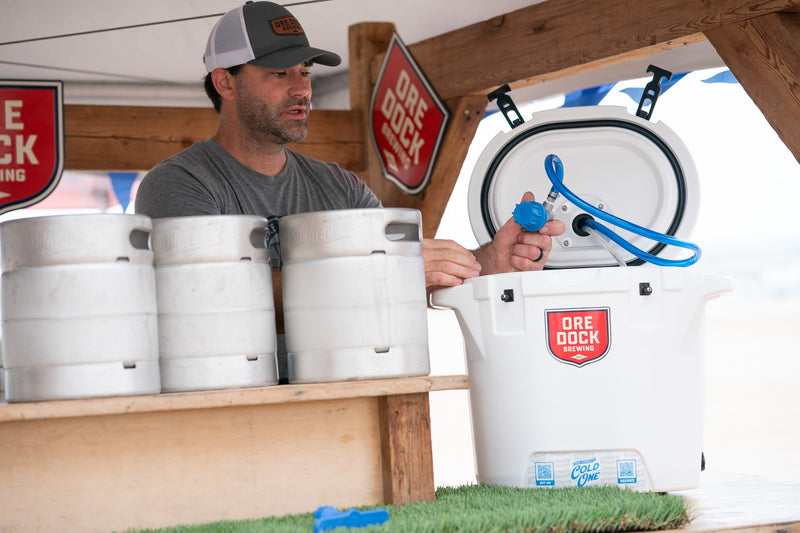 Load image into Gallery viewer, 2-Gallon Keg, Threaded Spear
