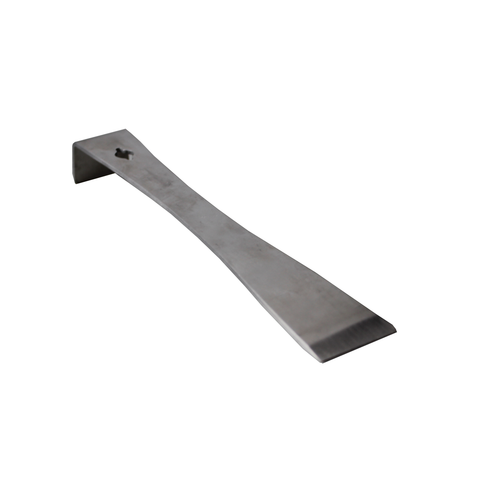 Curled beekeeping hive tool