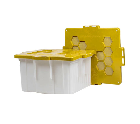 Hive Butler Storage and Transport tote with solid lid and vented lid included.