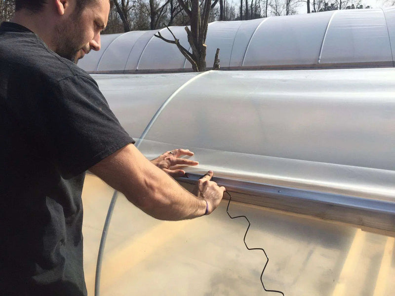 Load image into Gallery viewer, Greenhouse PVC Coated Spring Wire Lock

