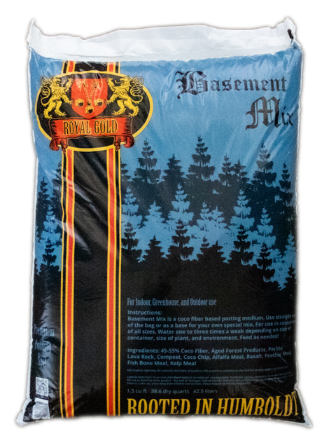 Royal Gold Basement Mix growing medium bag, 1.5 cubic feet