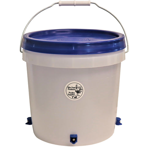2 gallon chicken waterer with 4 nipple drinker stations