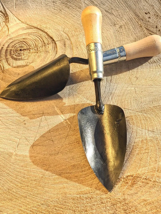 Homestead Iron Large Garden Trowel shown in product view 3