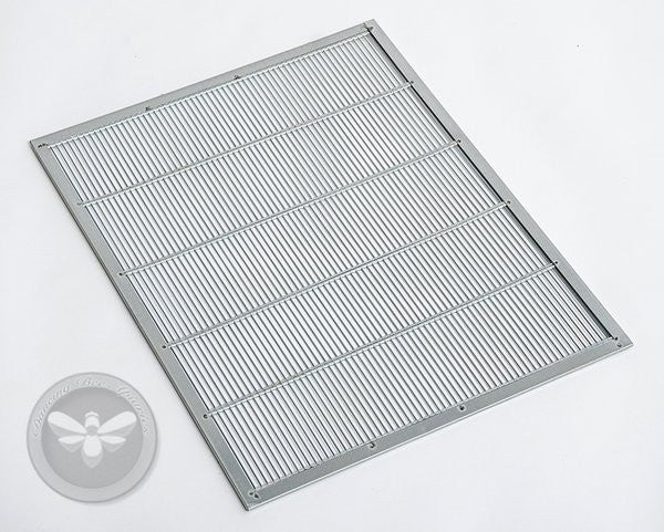 Load image into Gallery viewer, Queen Excluder | Standard Metal | 8 and 10 Frame
