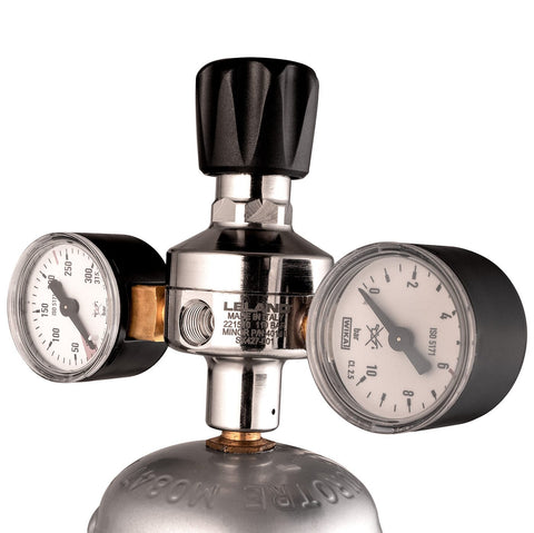 M11x1.0 regulator for compressed gas