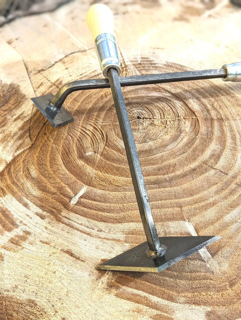 Load image into Gallery viewer, Homestead Iron 4-Piece Garden Tool Set shown in product view 5
