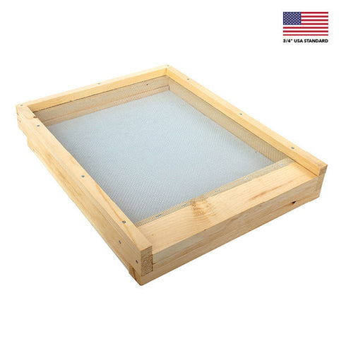 Screened IPM bottom board with removable mite-monitoring tray for a Langstroth hive.