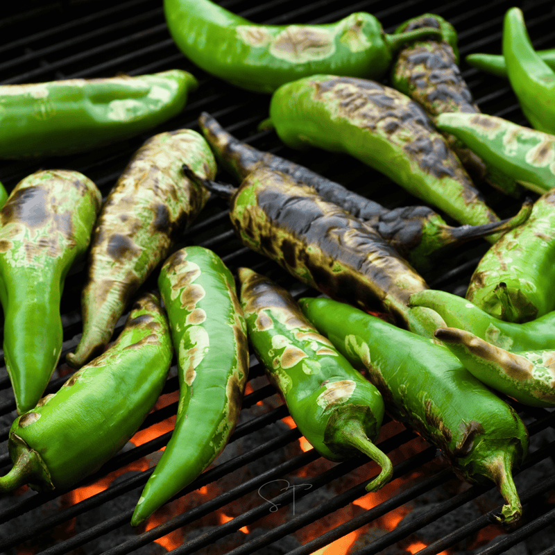 Load image into Gallery viewer, Anaheim Chili Pepper – 25 Seeds
