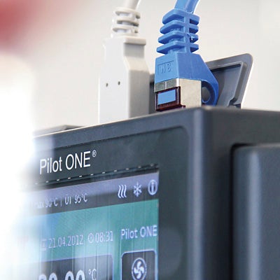 Huber Unistat T402 with Pilot ONE, detail view