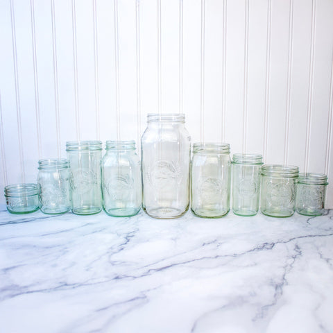 Half gallon Mason jar, detail view