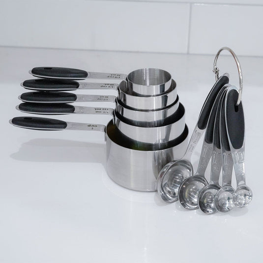 Measuring cups & spoons set