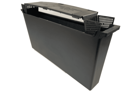 Motherlode 1.5-gallon deep frame feeder with corner-style cap-and-ladder insert.