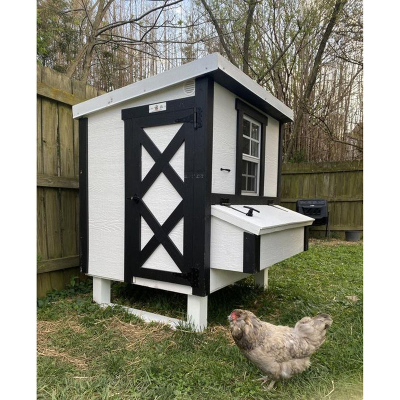 Load image into Gallery viewer, Medium Chicken Coop - Up to 10 Chickens
